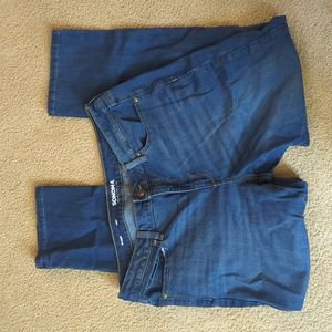 Sonoma Medium Wash Denim Straight Leg Jeans Size 16 Regular